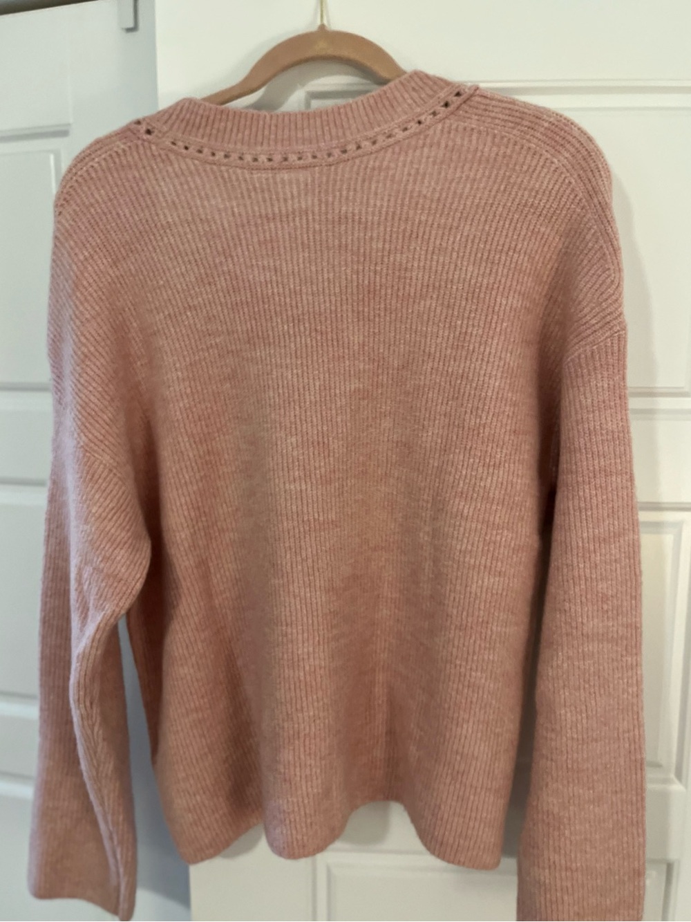 Gap Sweater - Picture 2 of 5